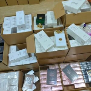 Authentic Perfume Pallets - Image 2
