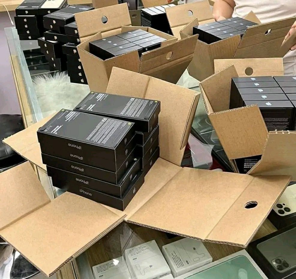 Buy iPhone Liquidation Pallets - Image 2