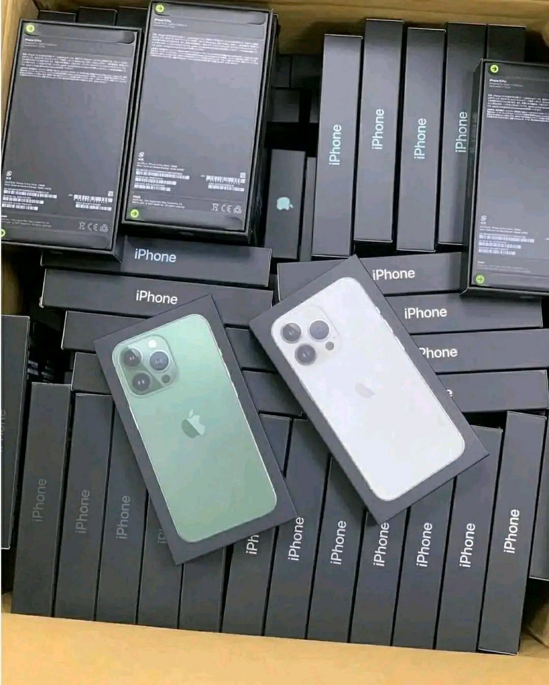 Buy iPhone Liquidation Pallets - Image 3