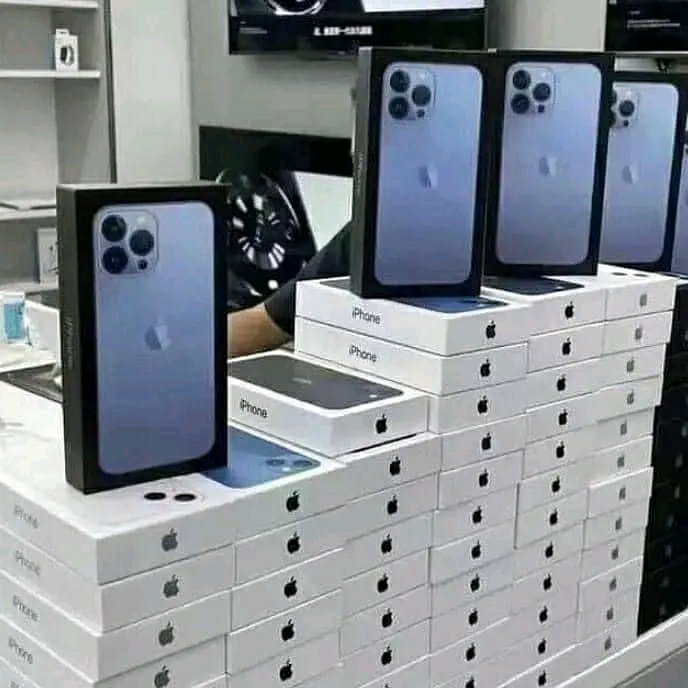 Buy iPhone Liquidation Pallets - Image 5