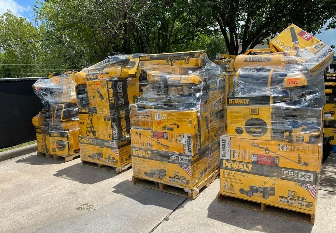 DeWalt tool pallet liquidation - Image 3