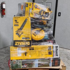 Alternative view of MIXED OUTDOOR TOOL PALLET