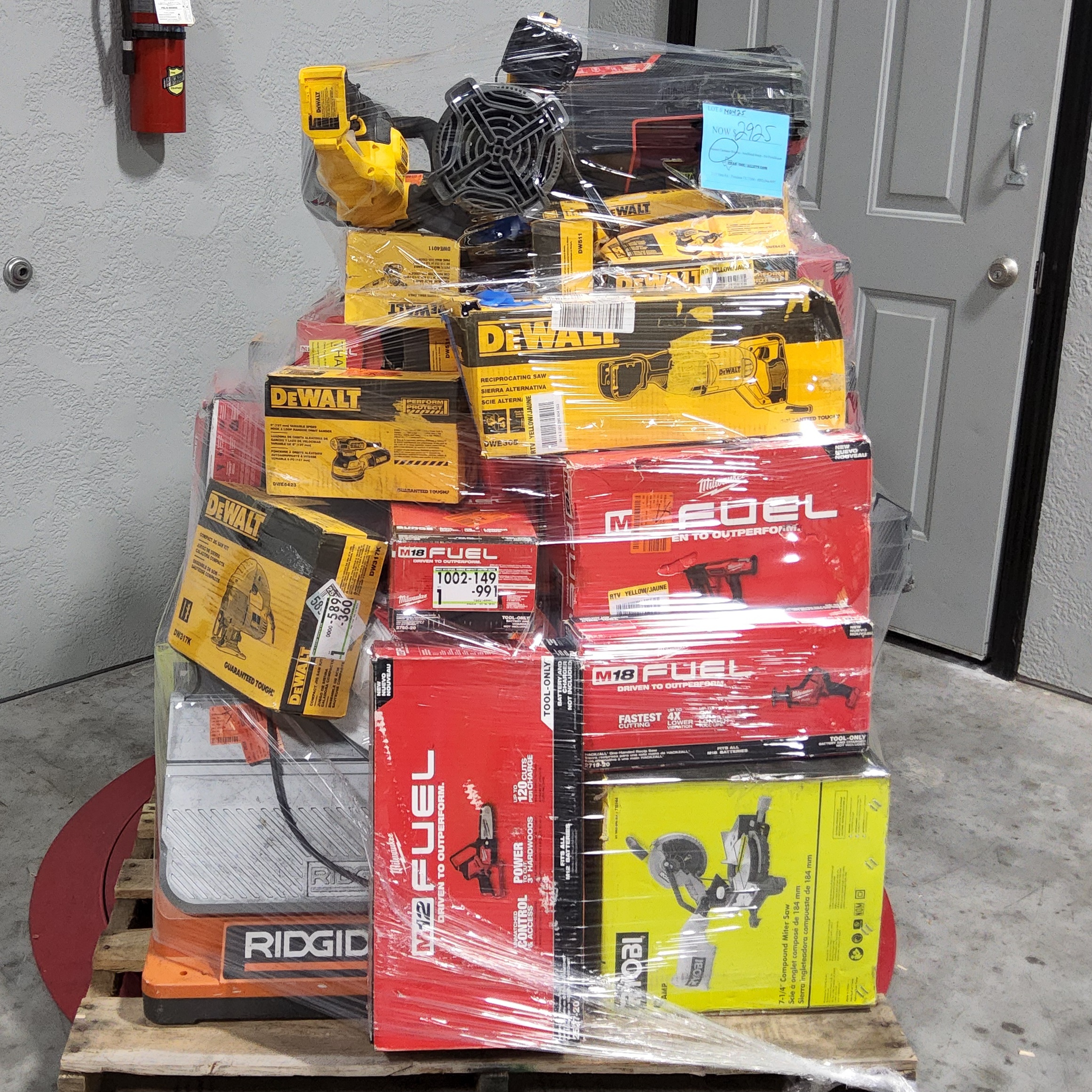 mixed tool pallets